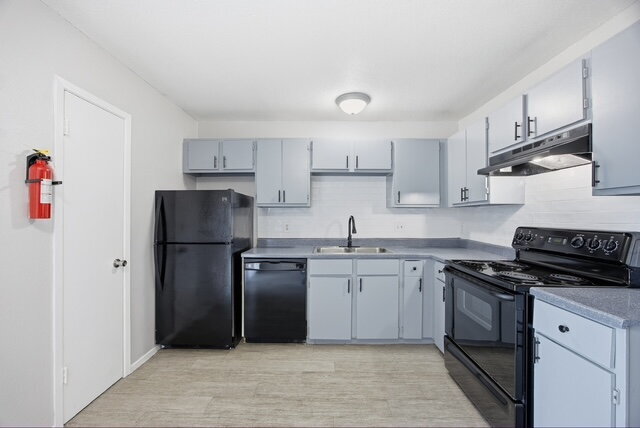 Building Photo - 430 Kendalia Ave