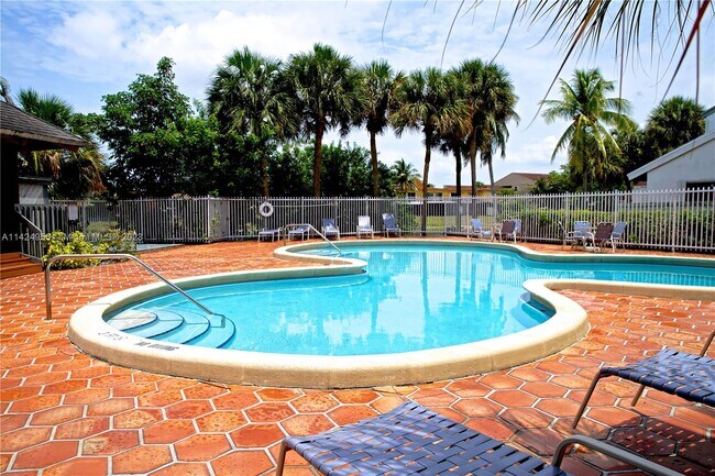 Building Photo - 8311 SW 157th Ave