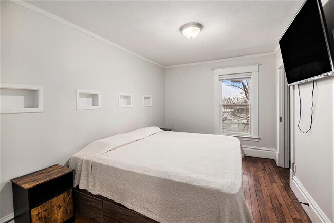 Building Photo - 3274 Briggs Blvd NE