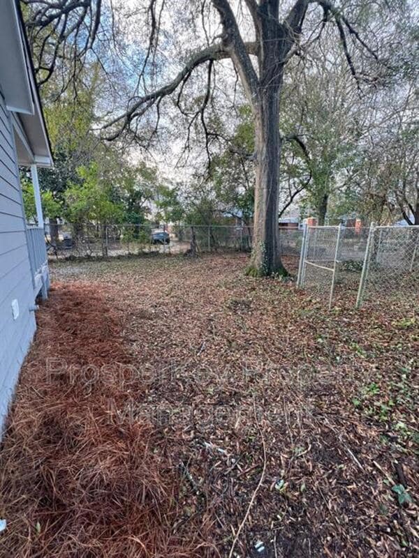 Building Photo - 849 Illges Rd