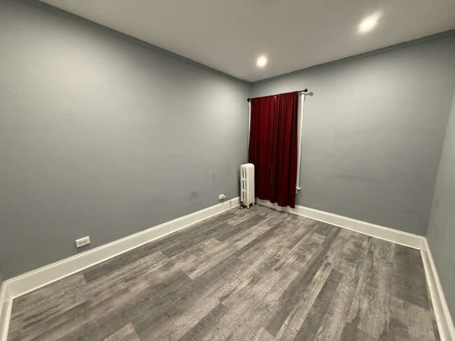 Building Photo - 1707 W Wallen Ave