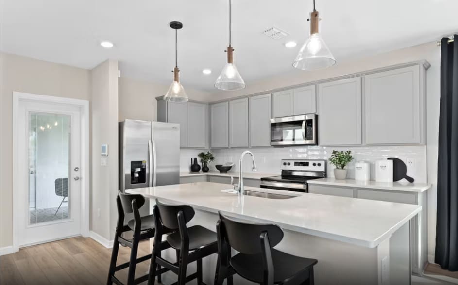 Building Photo - 5036 Holm Oak Dr