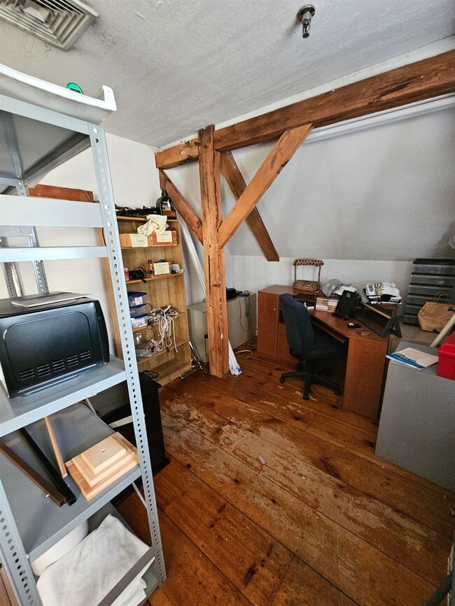 Building Photo - 312 Daniel Webster Hwy