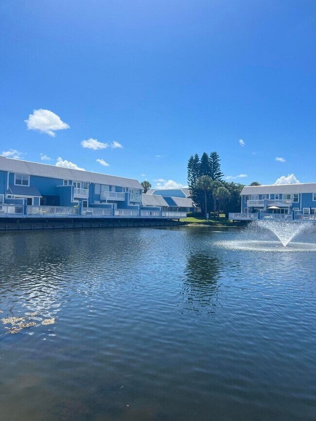 Building Photo - 905 Ocean Dunes Cir