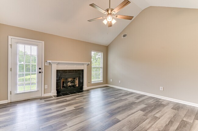 Building Photo - 4416 Hatteras Dr
