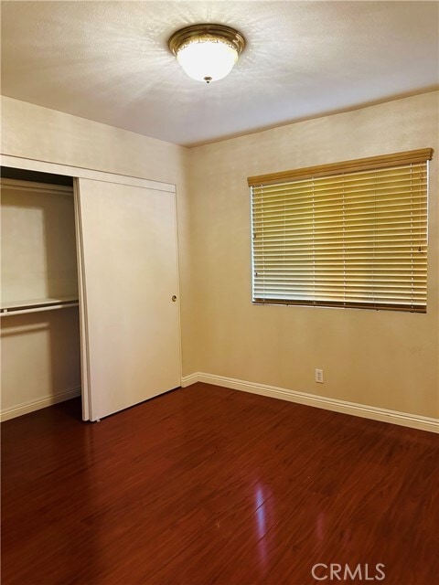 Building Photo - 555 W Lemon Ave