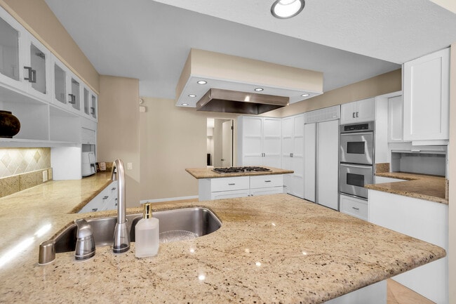 Building Photo - 45458 Rancho Palmeras Dr