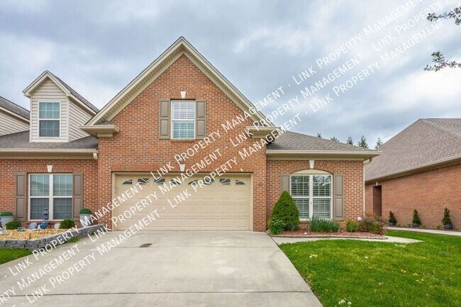 Building Photo - Coming Soon!  Almost 1800 sf Townhome in Hixson