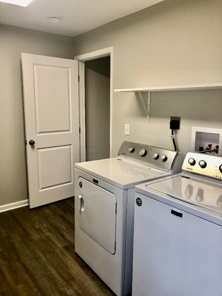 Building Photo - 42838 Higgs Ln