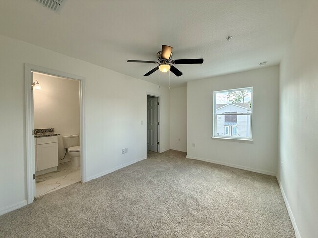 Building Photo - 167 Bowie Ln