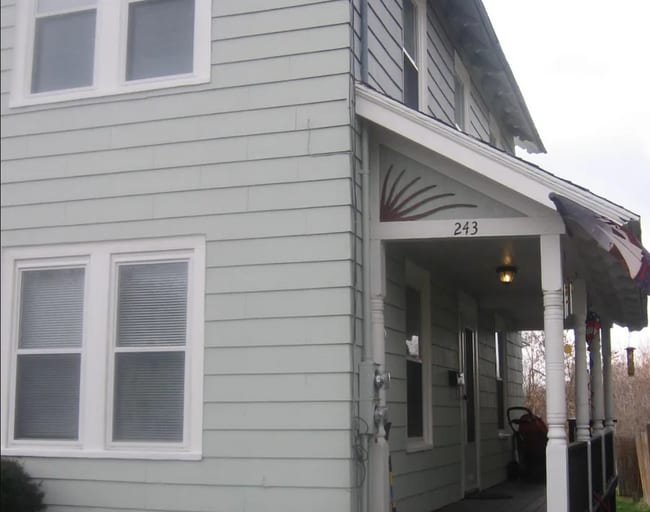Building Photo - 243 Locust St