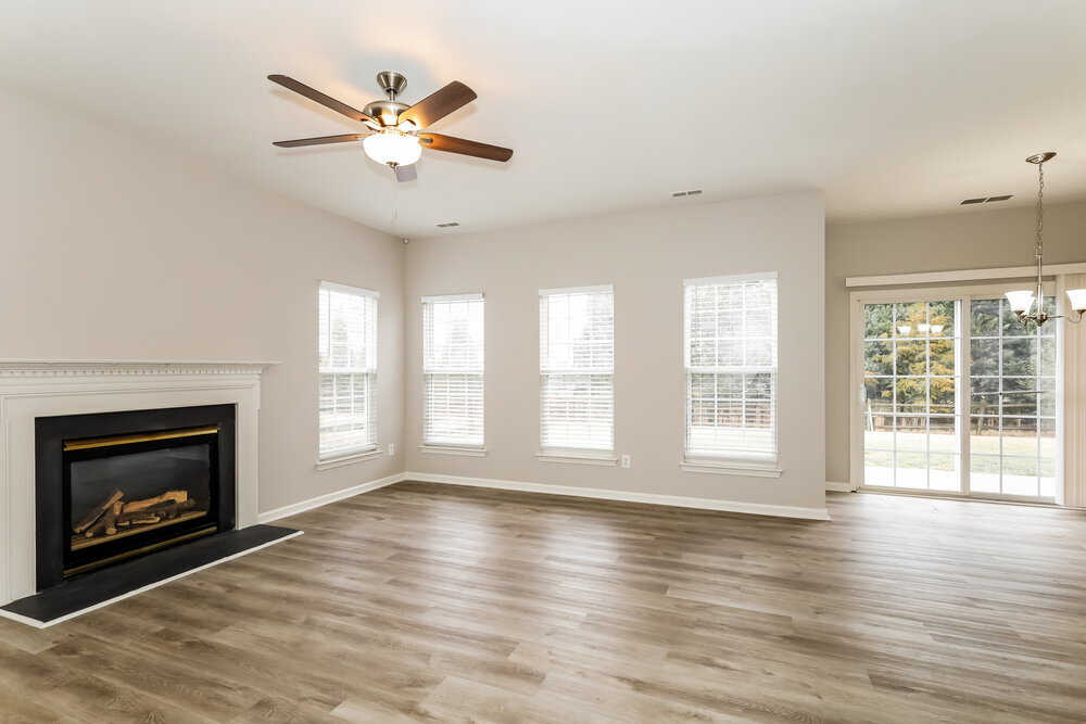 Building Photo - 12827 Winget Rd