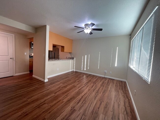 Building Photo - 2603 Carlton Ln