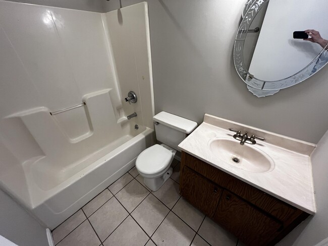 Building Photo - 9408 Pirouette Ave