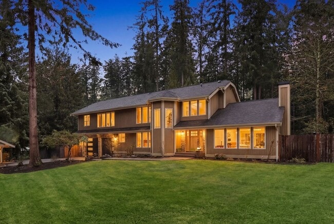 Building Photo - Luxury Acreage Estate in Hollywood Hill | Woodinville Retreat with Modern Upgrades