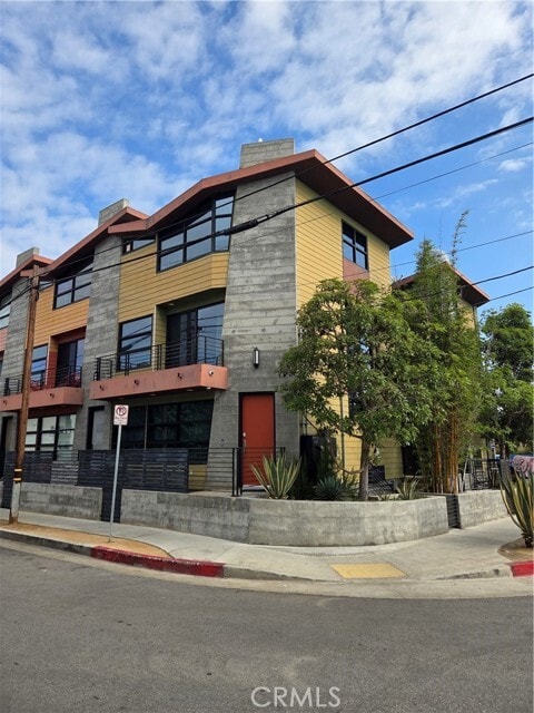 Building Photo - 1418 Innes Pl