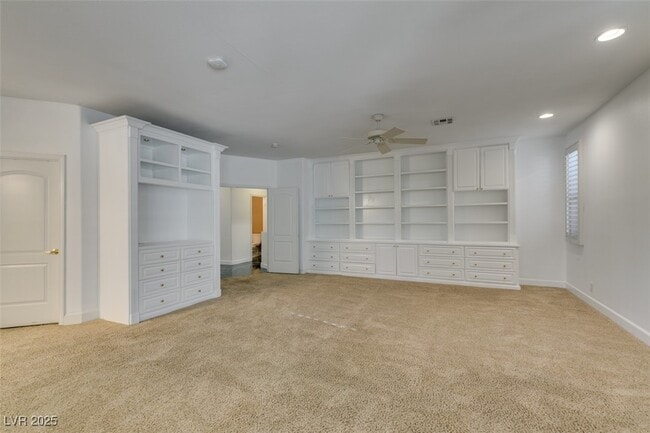 Building Photo - 174 Buena Ct