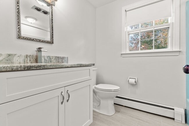 Building Photo - 45 Stanford Dr