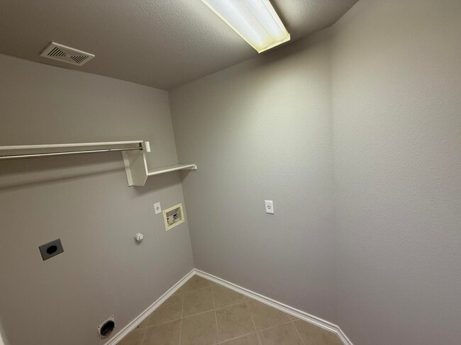 Building Photo - 5518 Timber Haven