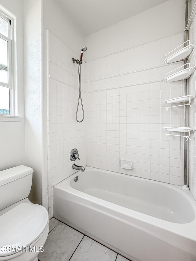 Building Photo - 780 Paseo De Leon