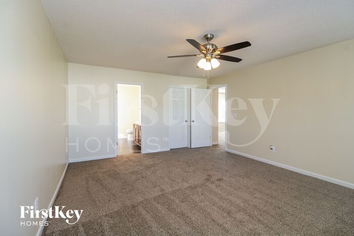 Building Photo - 1901 Harvick Ct