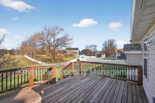 Building Photo - 1233 Grand Canyon Dr