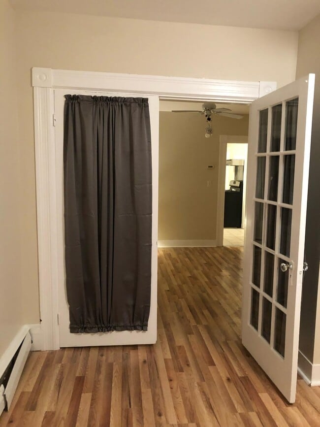 Building Photo - 390 Pearl St