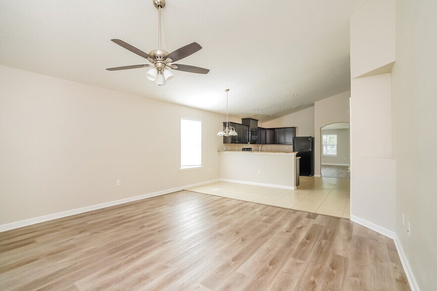 Building Photo - 3315 Hidden Meadows Ct