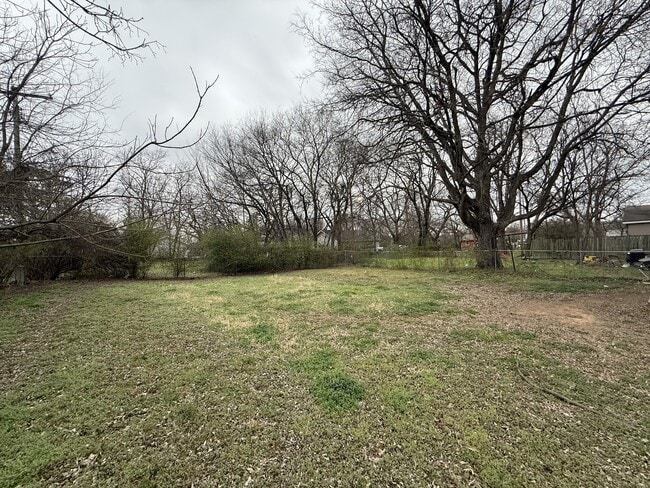 Building Photo - 19 Q St NW