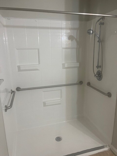 Building Photo - 316 W Walnut St