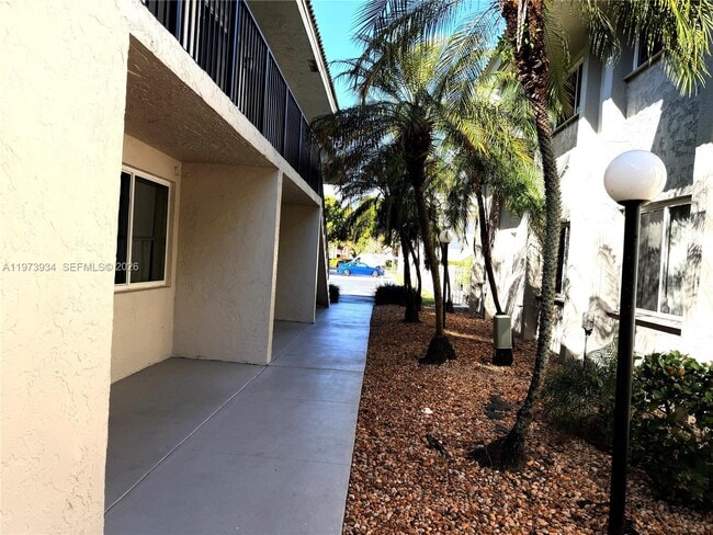 Building Photo - 3215 NW 102nd Terrace