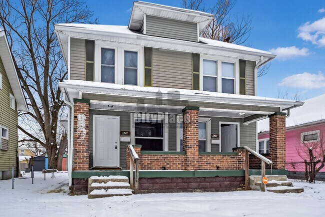 Building Photo - 820 N Oakland Ave