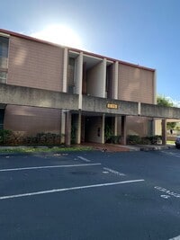 Building Photo - Three Regents Condo - 3 bedrooms, 2 bath, ...