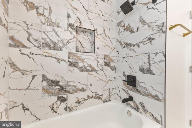 Building Photo - 3213 Greencastle Rd