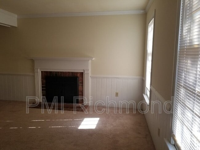 Building Photo - 9712 Kendrick Rd