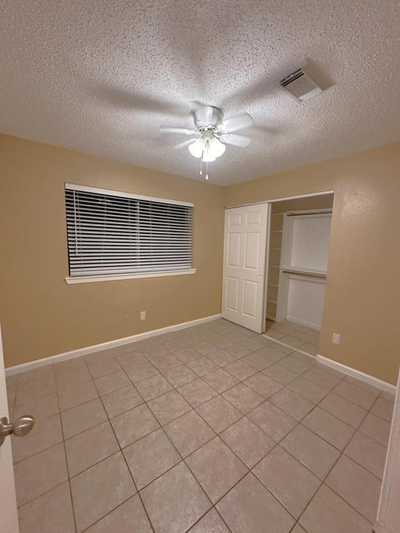 Building Photo - 1503 Park Wind Dr