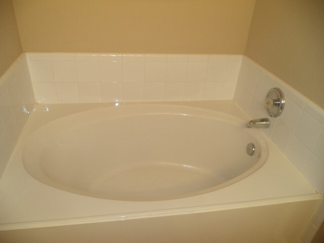 Building Photo - 19402 Misty Cove Dr