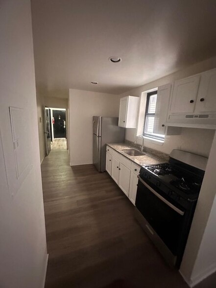 Building Photo - 16 Bergen Ave