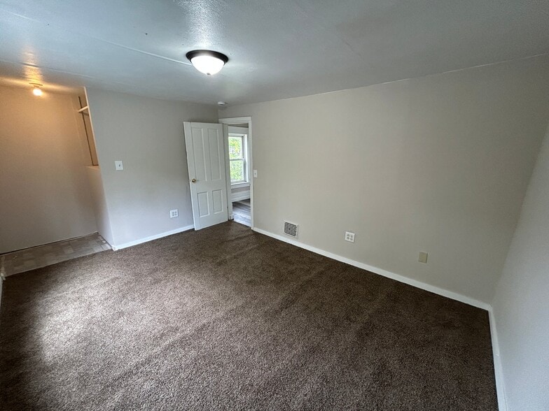 Building Photo - 109 Kent Ct