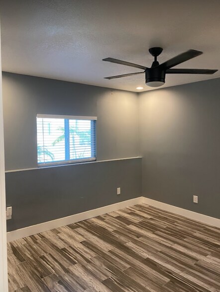 Building Photo - 11 Woodlark Ct