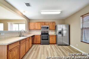 Building Photo - 415 Mallow Grove