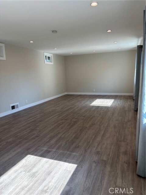 Building Photo - 136 N Lohrum Ln