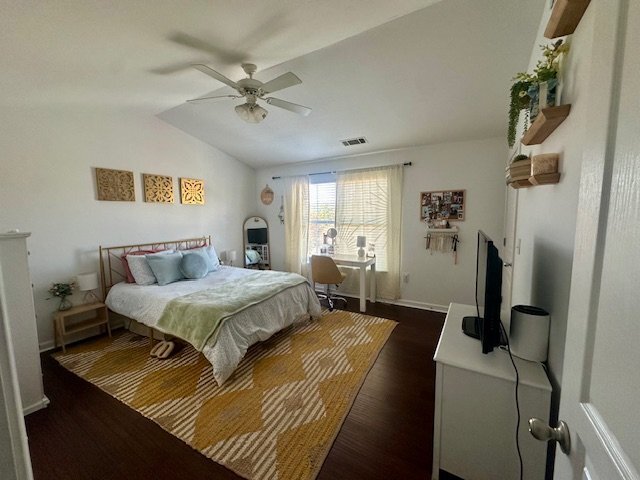 Building Photo - 1106 Tree Top Way