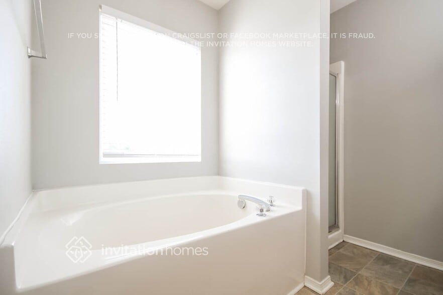 Building Photo - 5309 Valcourt Rd