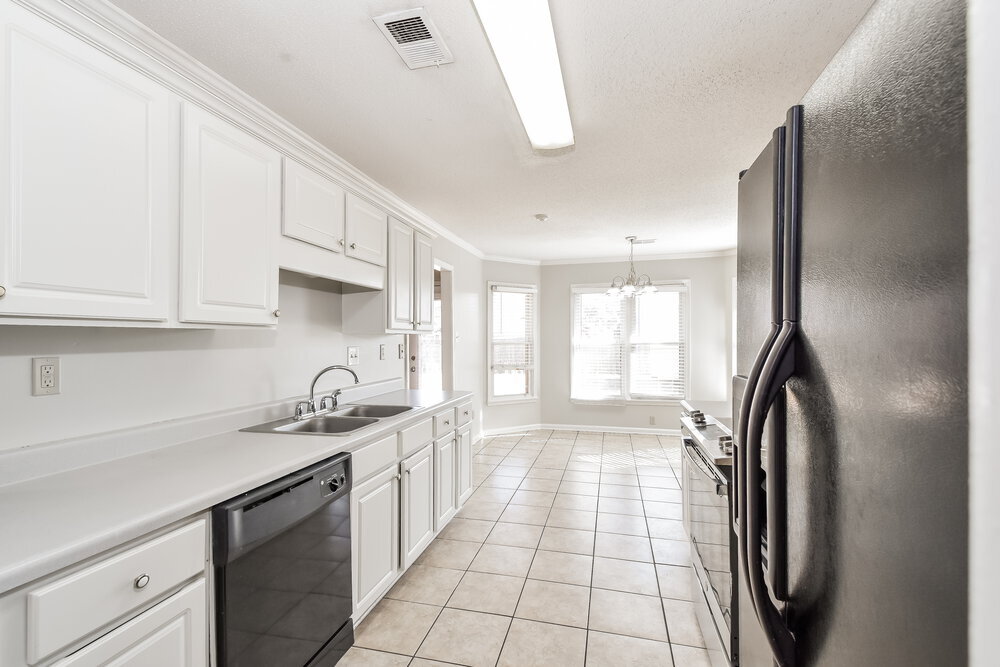 Building Photo - 4560 Wood Fox Cove