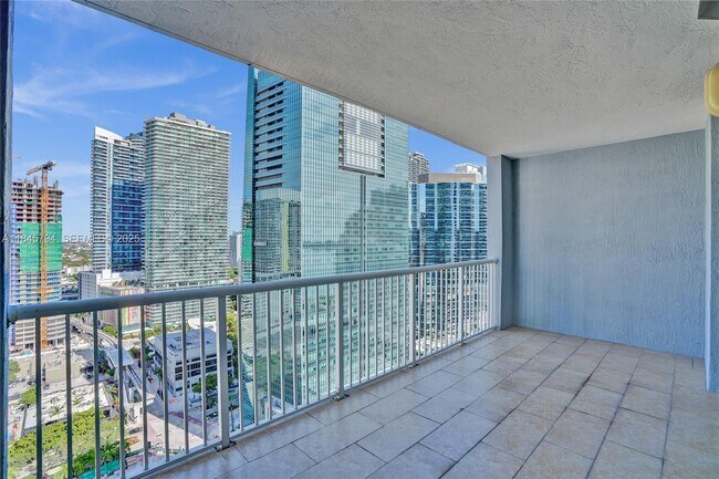 Building Photo - 170 SE 14th St