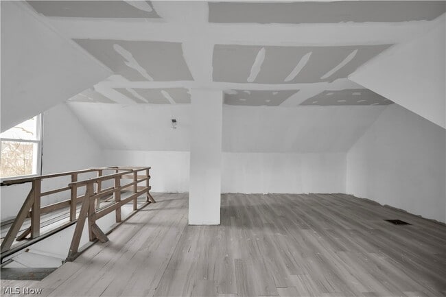 Building Photo - 13609 Edgewood Ave