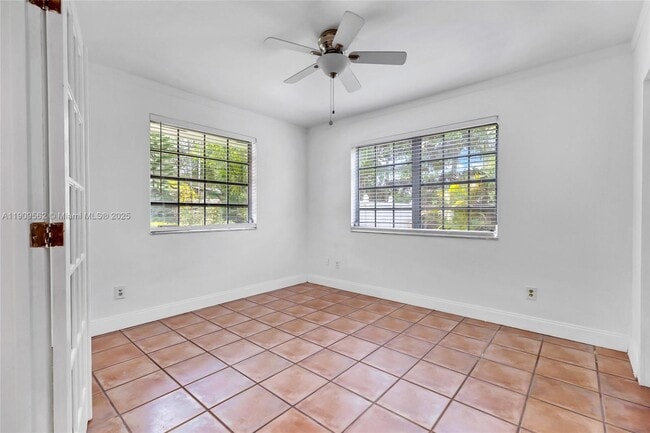 Building Photo - 13820 SW 82nd Ave