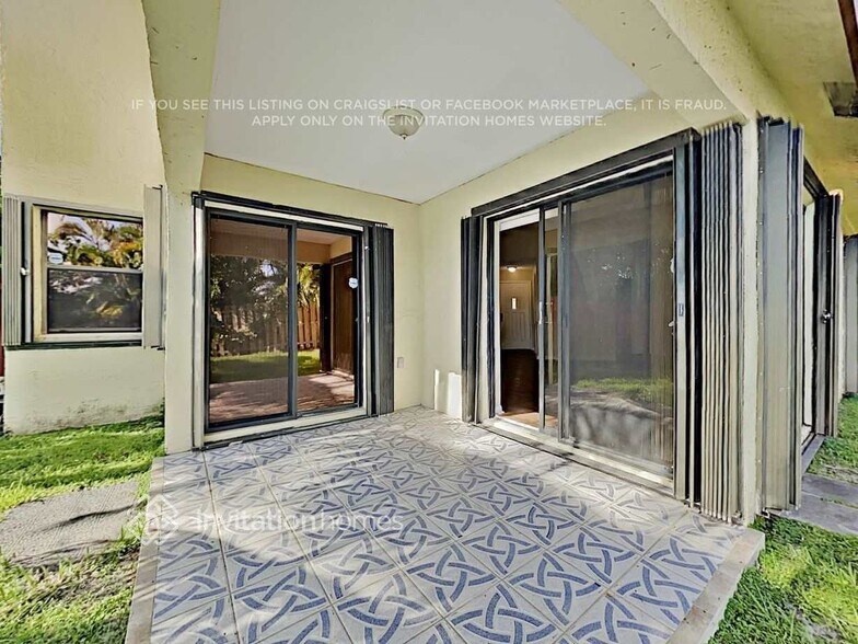 Building Photo - 260 SW 113th Terrace