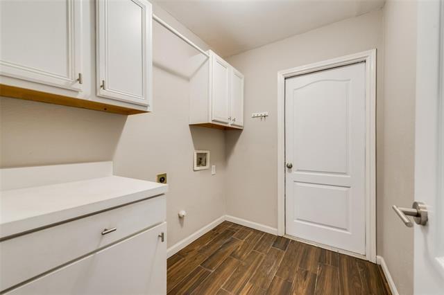 Building Photo - 2900 Madison Ct